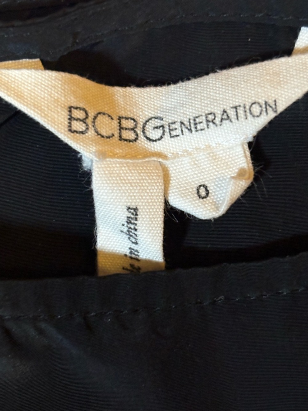 🖤 BCBGeneration Black Faux Wrap Mini Dress Size 0 - Picture 5 of 10